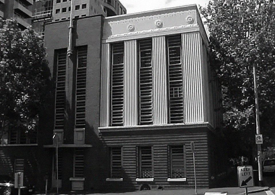 about image 1 960x680